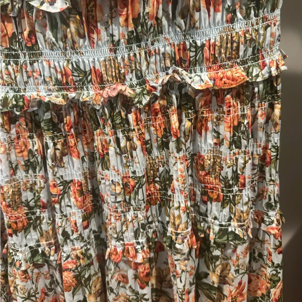 Doen Floral Smocked Midi Dress - Picture 4 of 8